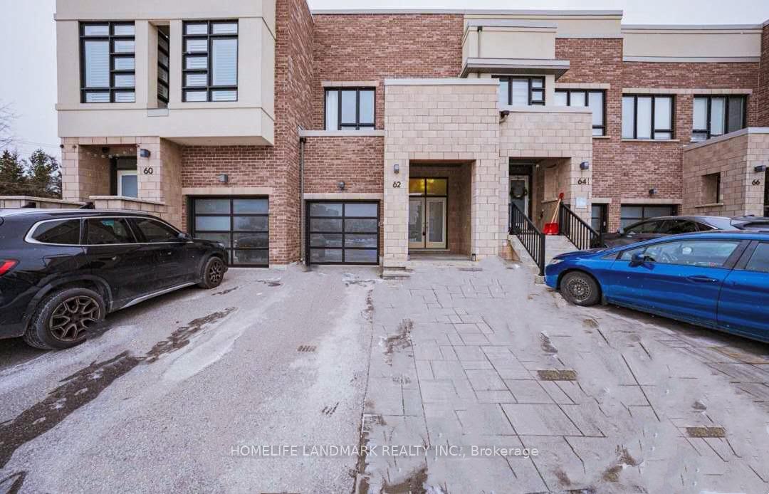Photo 2 of 62 Helliwell Crescent, Richmond Hill, Oak Ridges Lake Wilcox — HOMEH