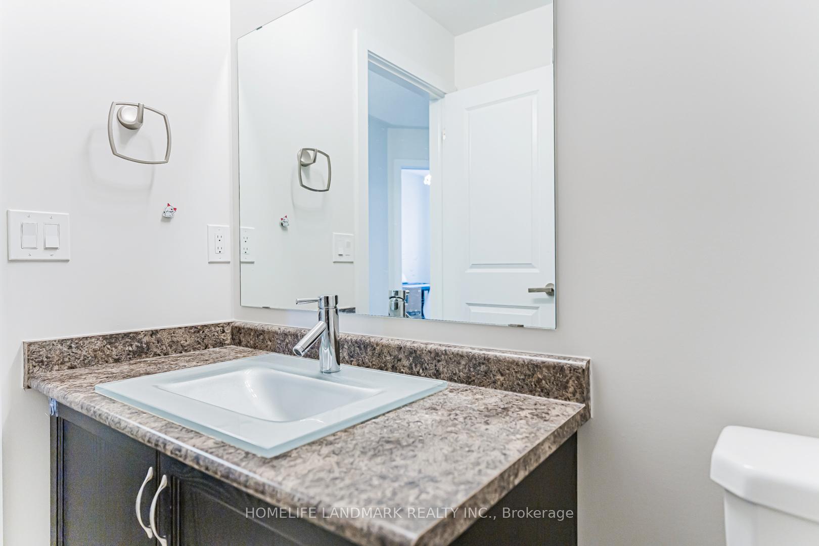 Photo 29 of 62 Helliwell Crescent, Richmond Hill, Oak Ridges Lake Wilcox — HOMEH