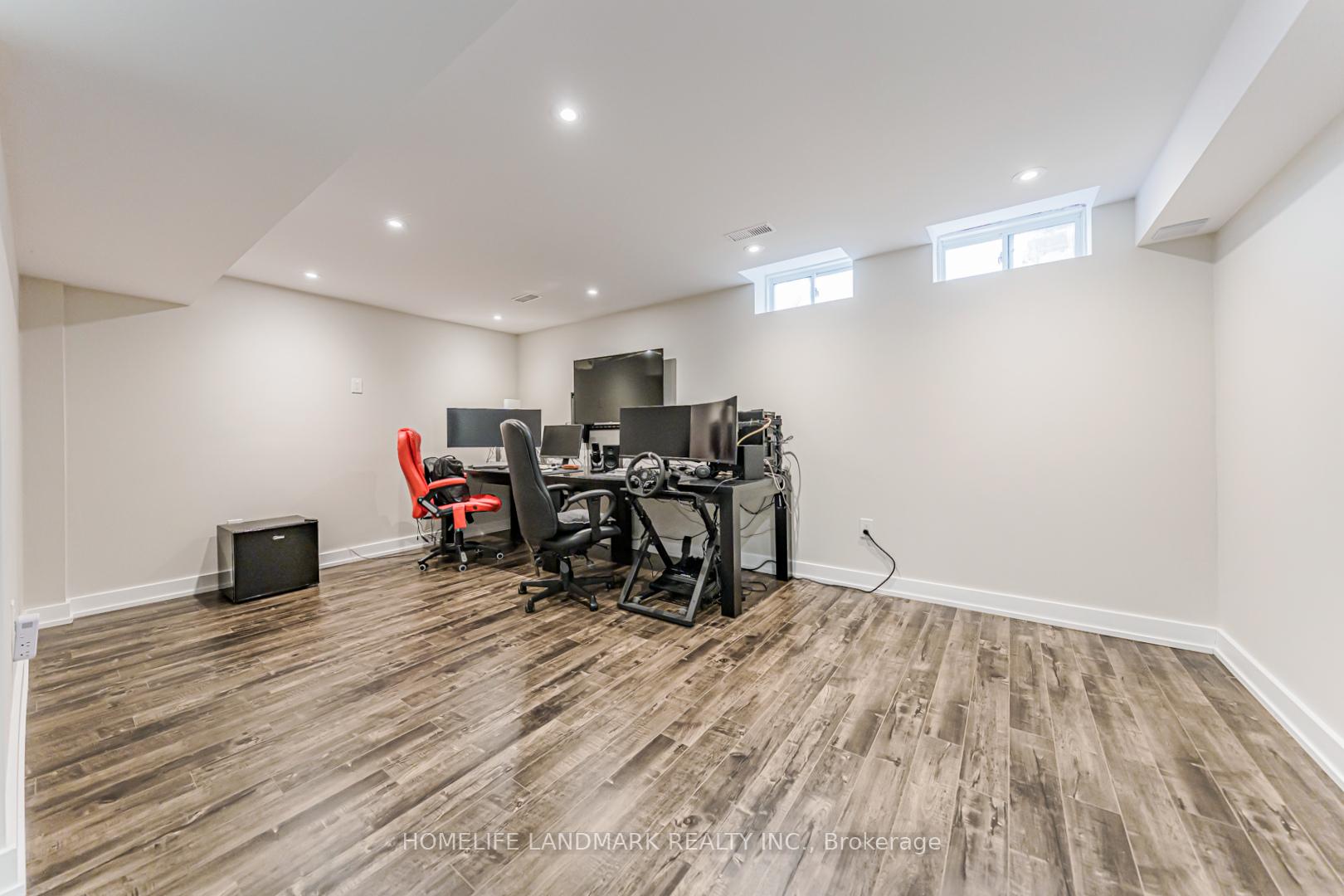 Photo 43 of 62 Helliwell Crescent, Richmond Hill, Oak Ridges Lake Wilcox — HOMEH