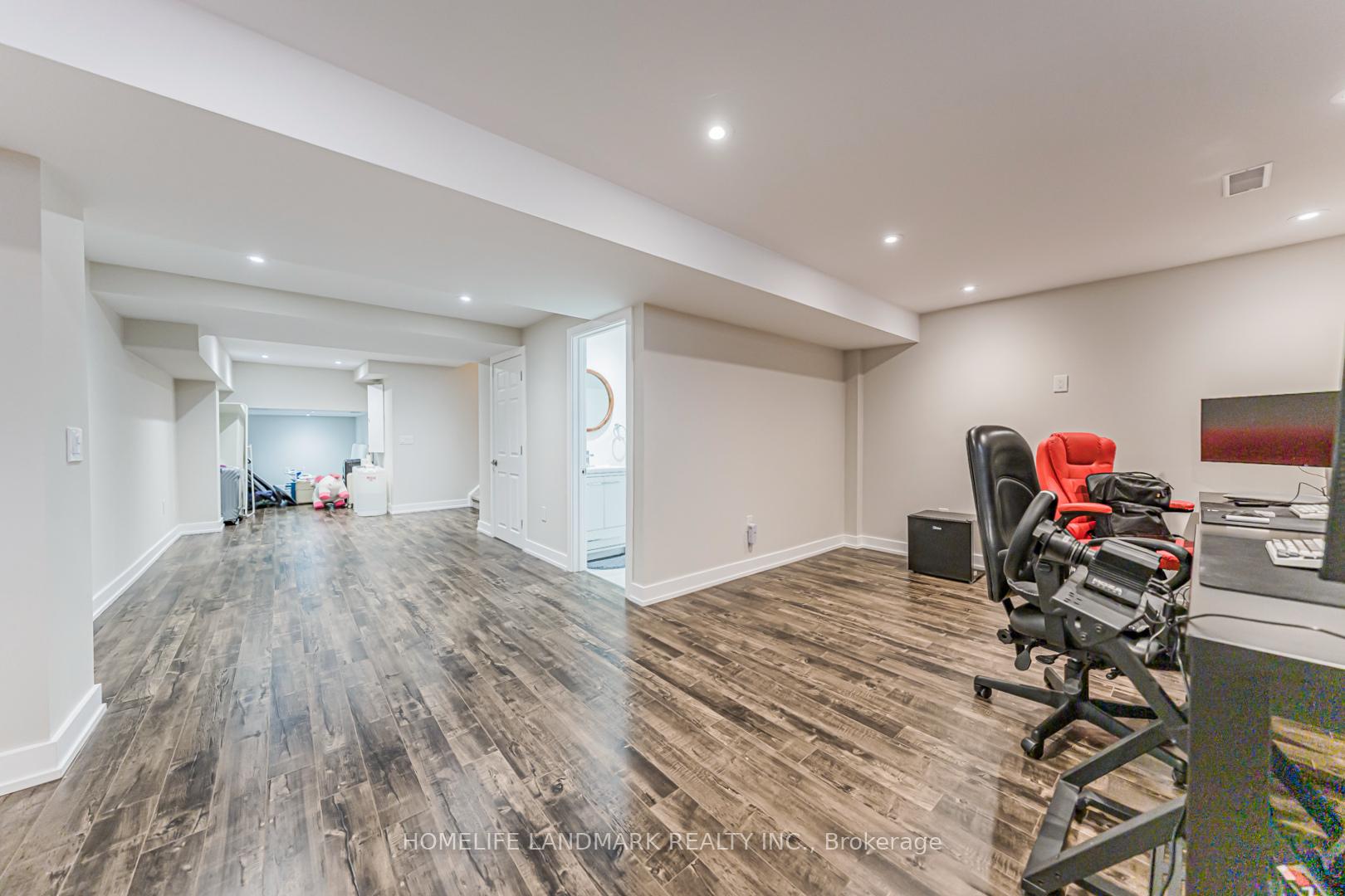 Photo 44 of 62 Helliwell Crescent, Richmond Hill, Oak Ridges Lake Wilcox — HOMEH