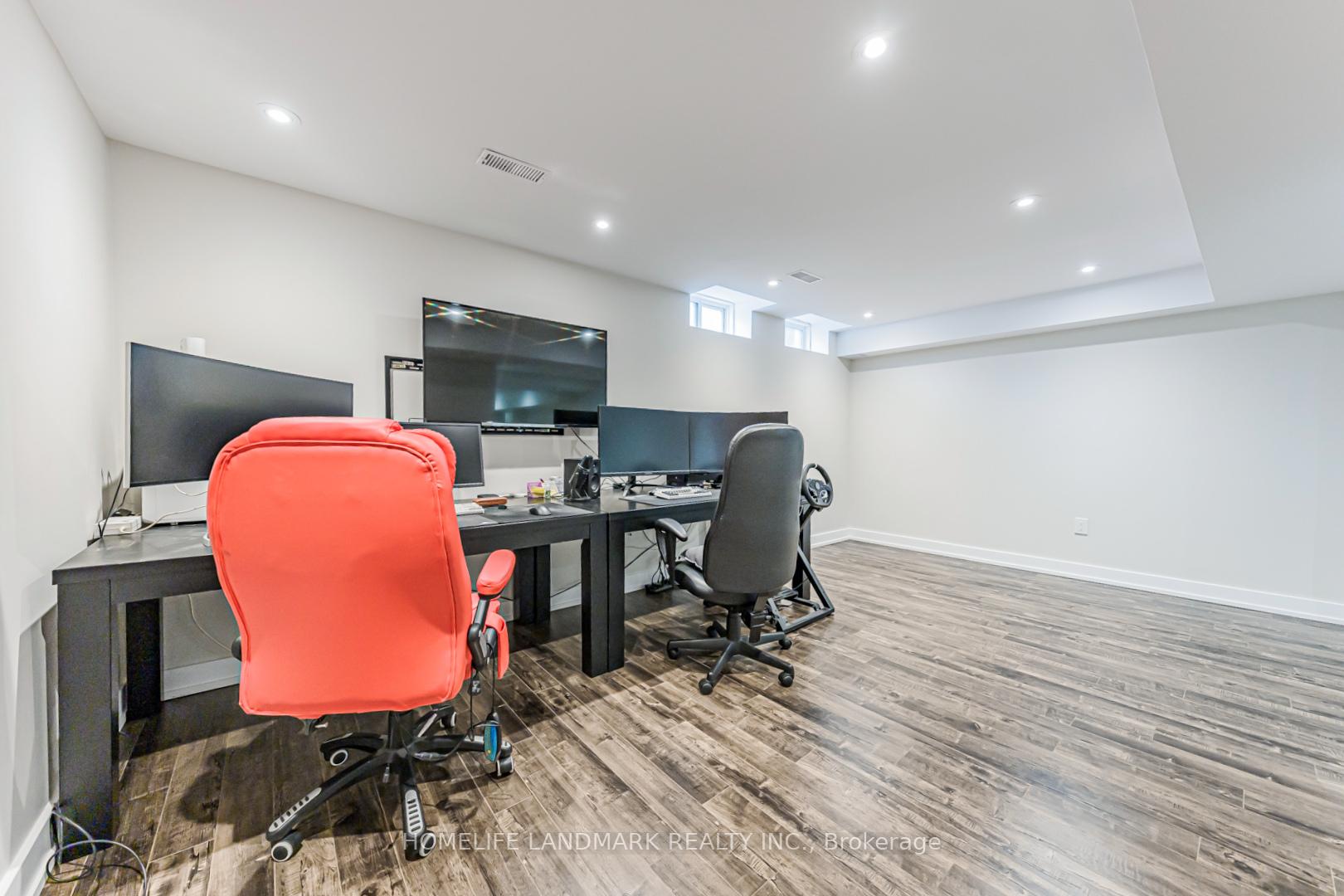Photo 45 of 62 Helliwell Crescent, Richmond Hill, Oak Ridges Lake Wilcox — HOMEH