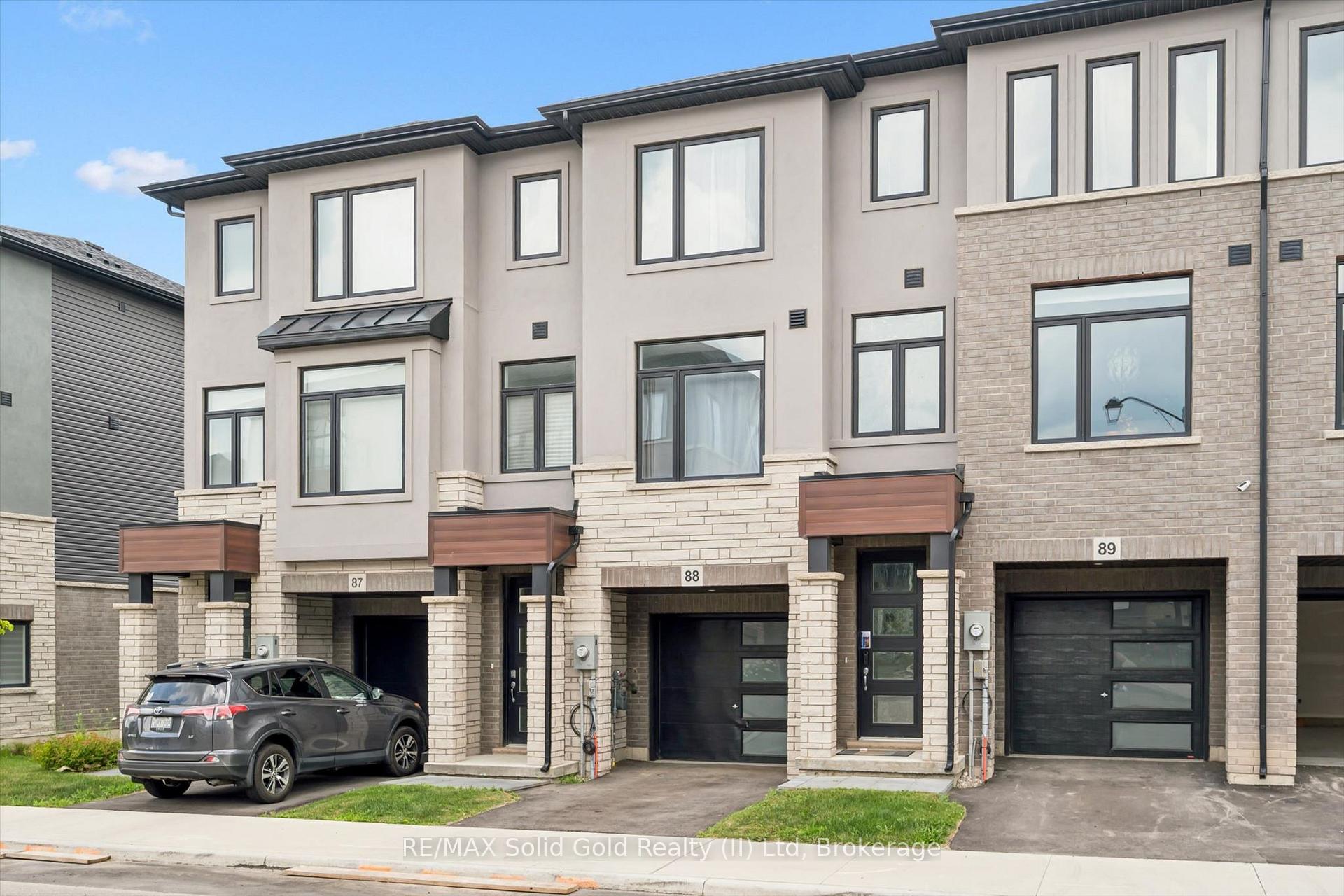 Photo 2 of Unit 88, 155 Equestrian Way, Cambridge, Preston Heights — HOMEH