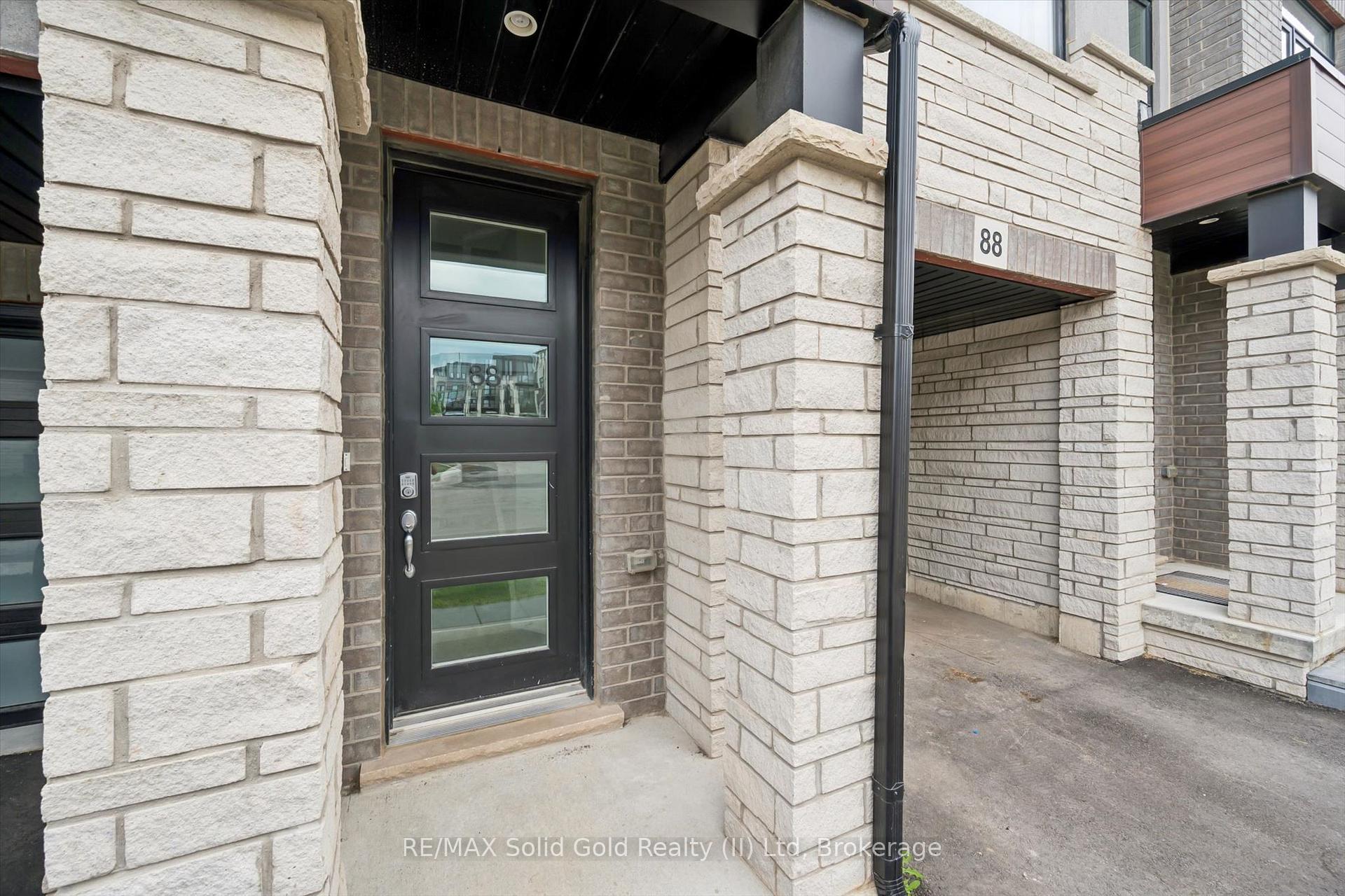 Photo 4 of Unit 88, 155 Equestrian Way, Cambridge, Preston Heights — HOMEH