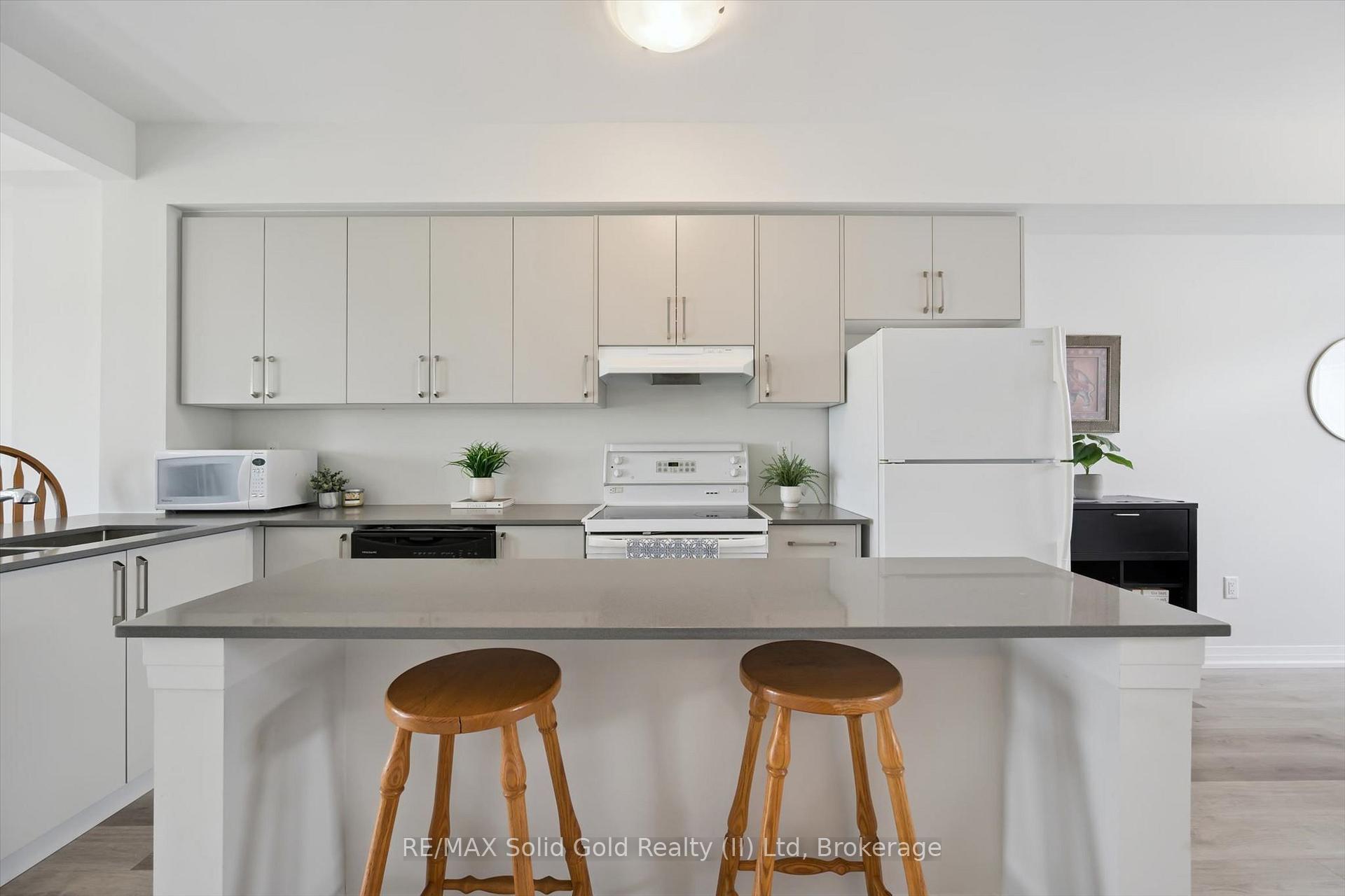 Photo 11 of Unit 88, 155 Equestrian Way, Cambridge, Preston Heights — HOMEH