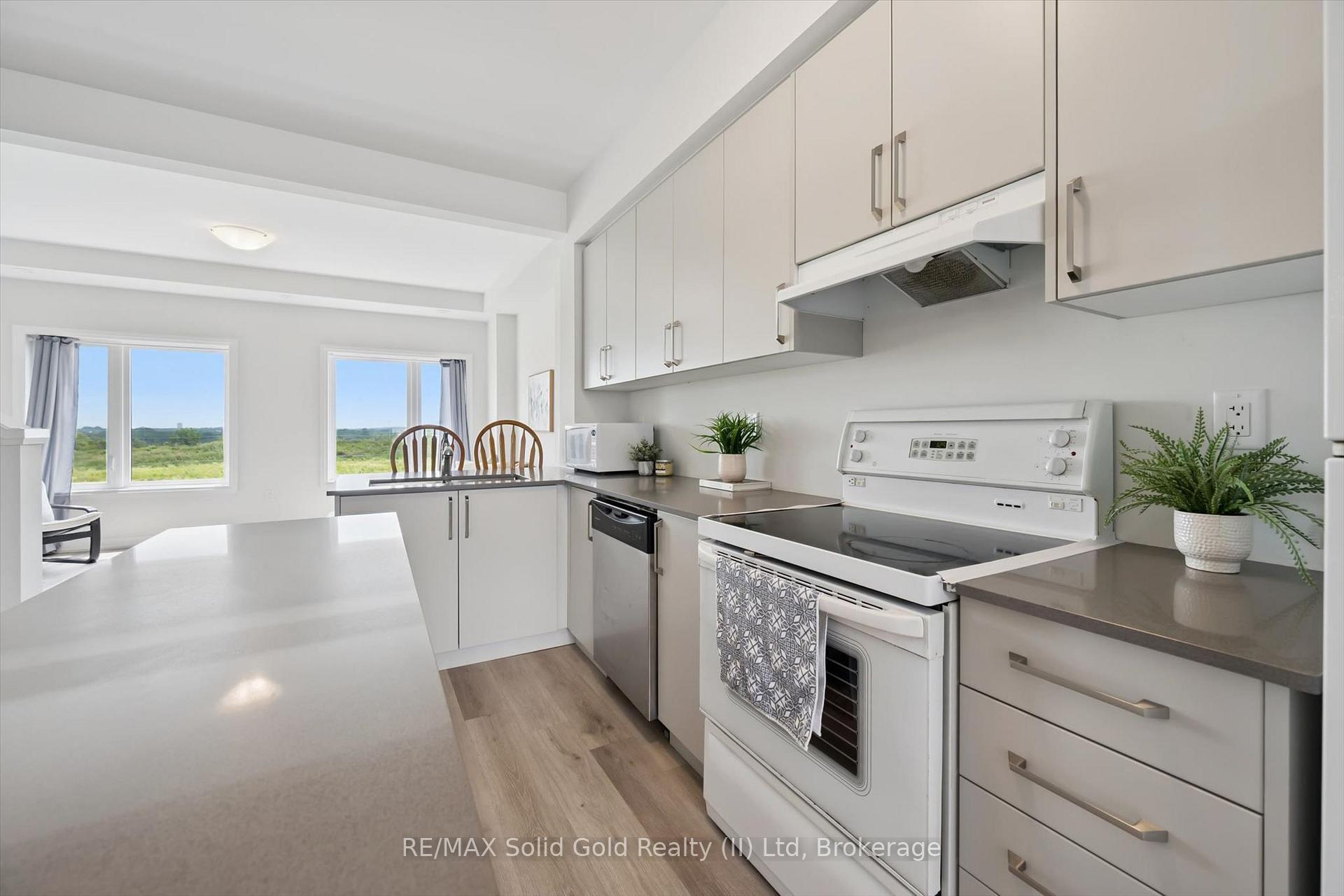 Photo 15 of Unit 88, 155 Equestrian Way, Cambridge, Preston Heights — HOMEH