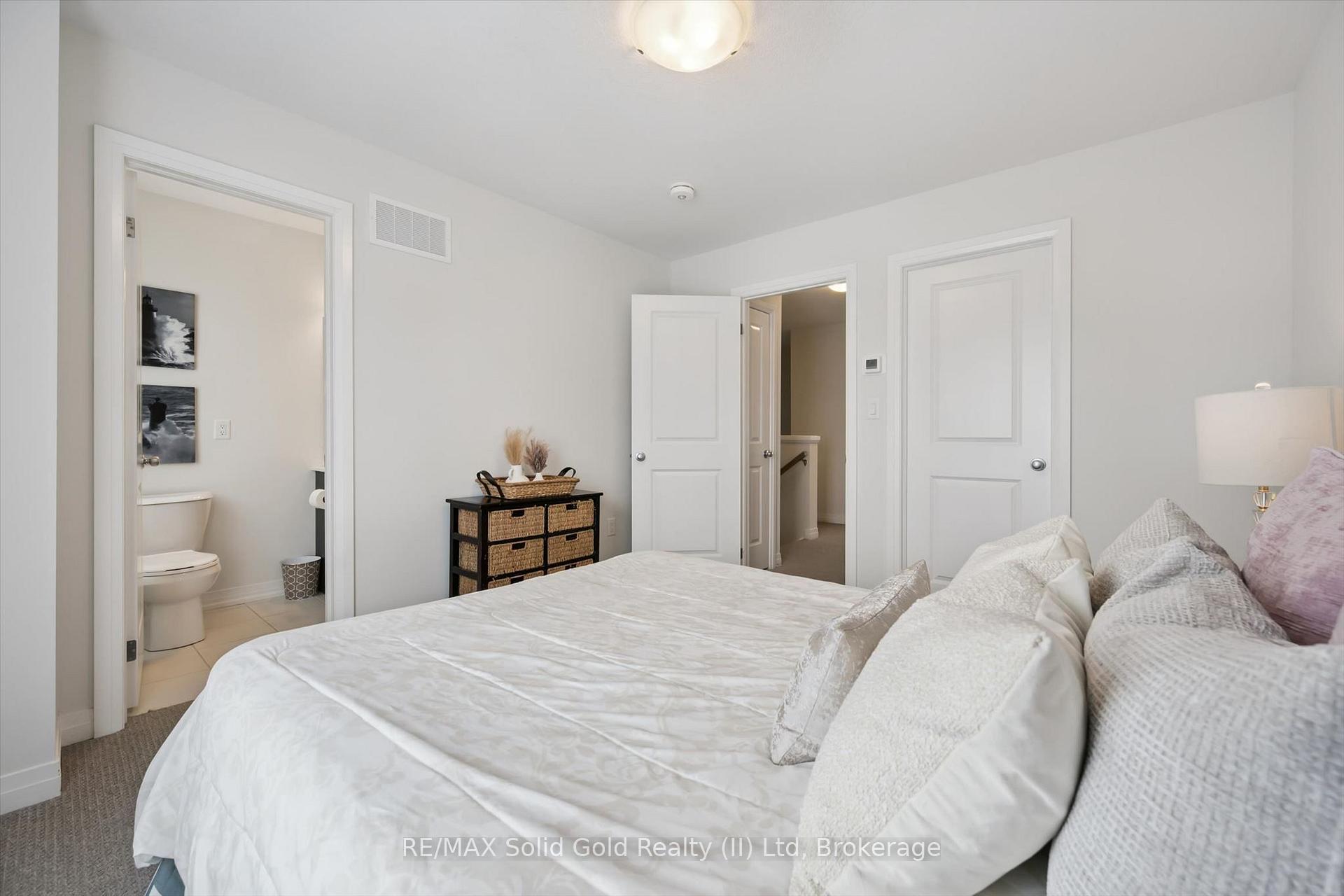 Photo 33 of Unit 88, 155 Equestrian Way, Cambridge, Preston Heights — HOMEH