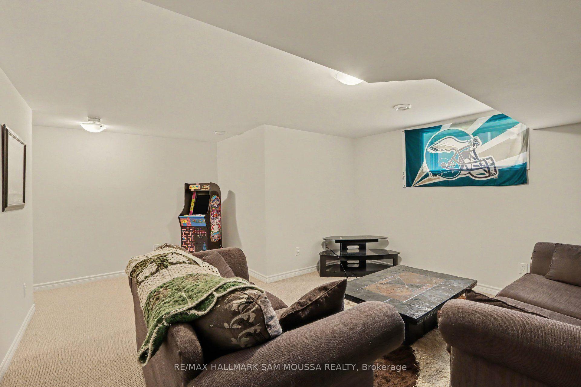 Photo 23 of 211 Tim Sheehan Place, Ottawa, Kanata - Emerald Meadows/Trailwest — HOMEH