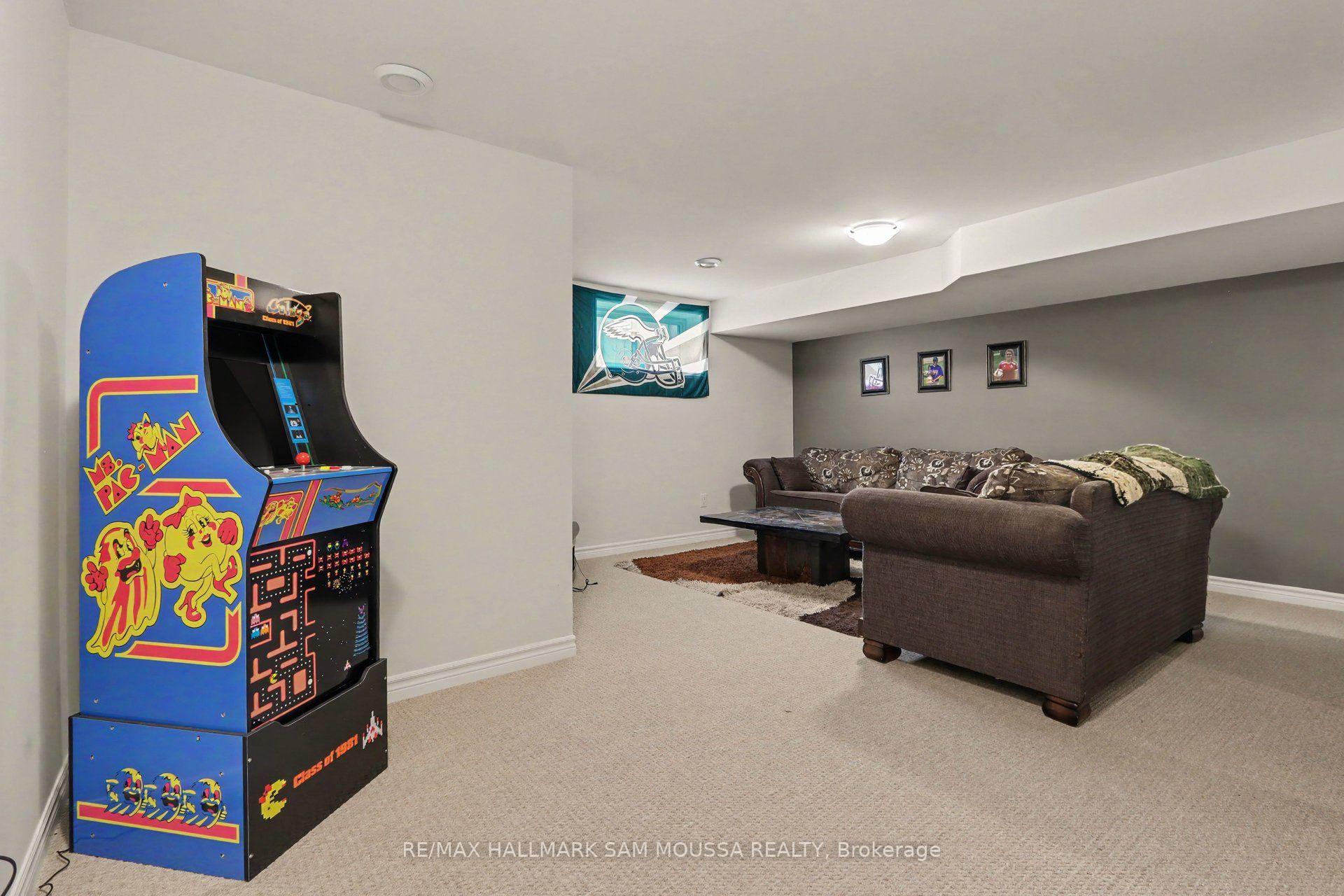 Photo 24 of 211 Tim Sheehan Place, Ottawa, Kanata - Emerald Meadows/Trailwest — HOMEH