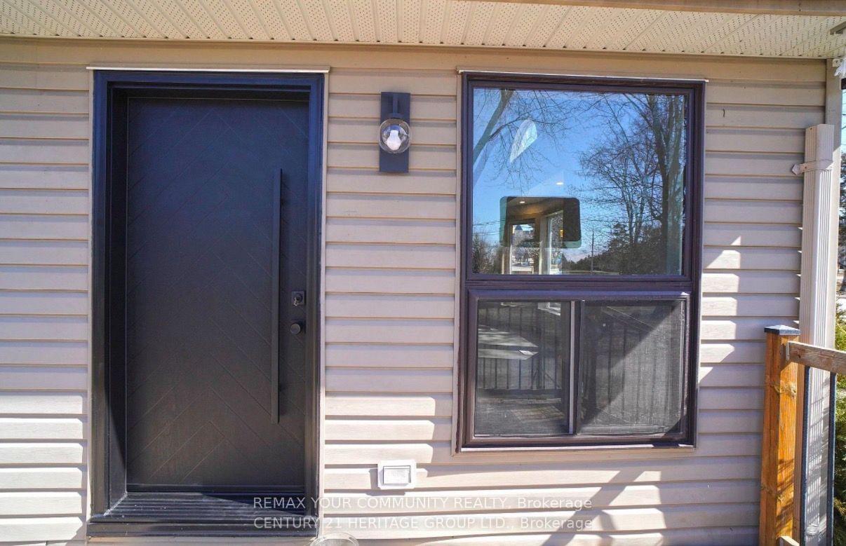 Photo 5 of 236 Simcoe Avenue, Georgina, Keswick North — HOMEH