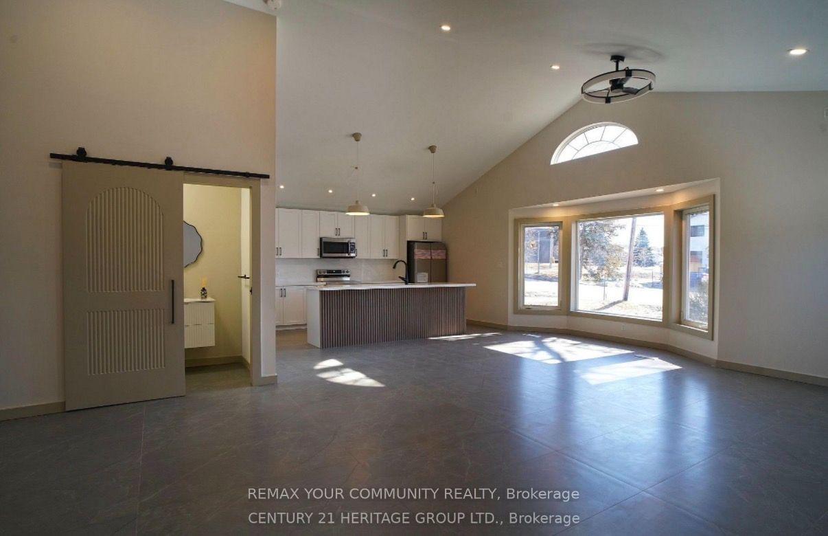 Photo 15 of 236 Simcoe Avenue, Georgina, Keswick North — HOMEH