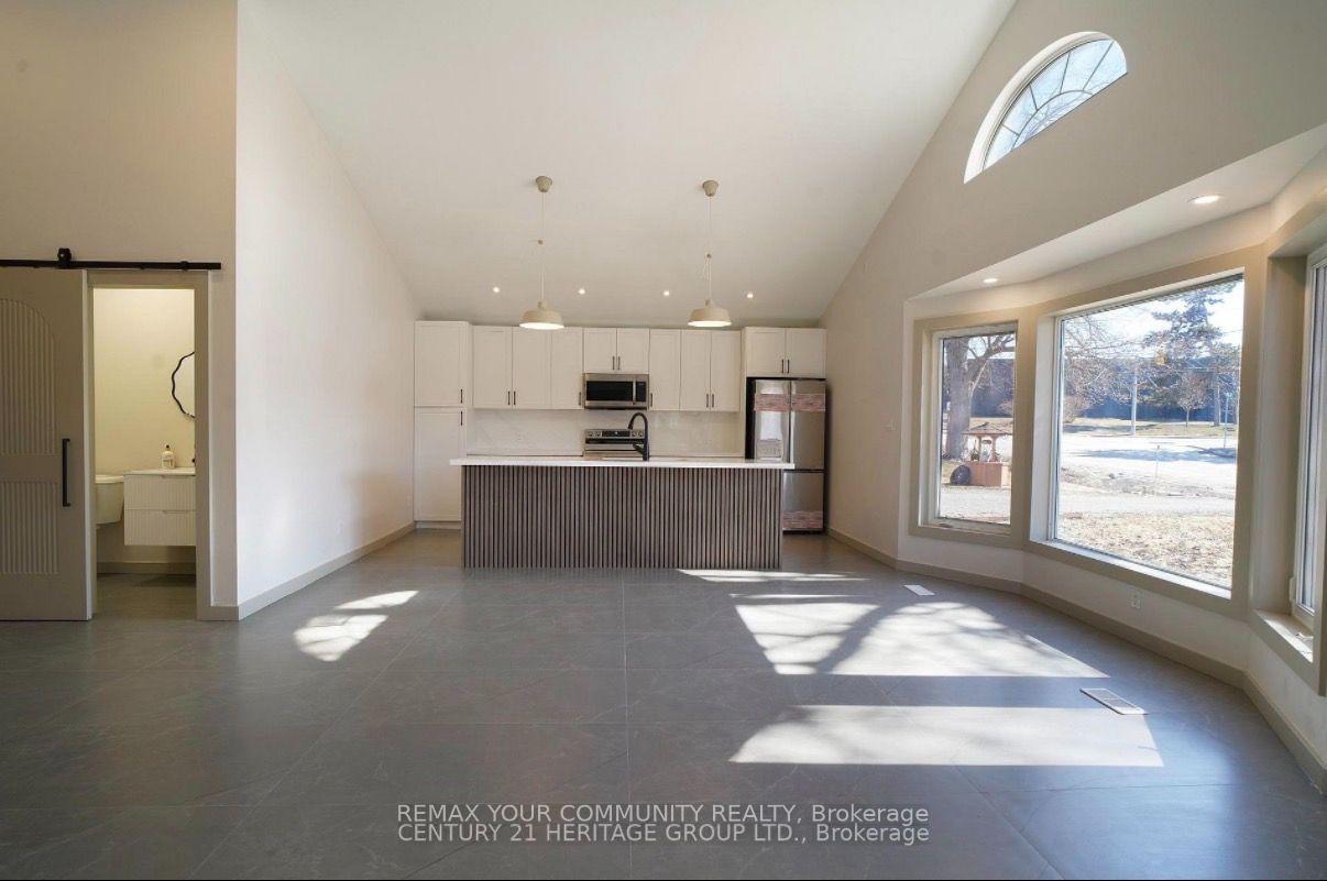 Photo 16 of 236 Simcoe Avenue, Georgina, Keswick North — HOMEH
