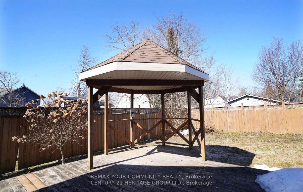 Photo 42 of 236 Simcoe Avenue, Georgina, Keswick North — HOMEH