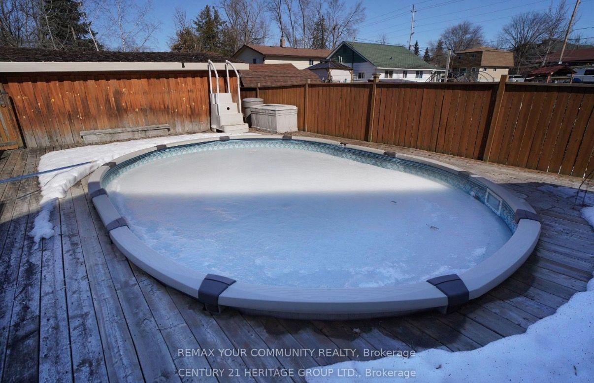 Photo 43 of 236 Simcoe Avenue, Georgina, Keswick North — HOMEH