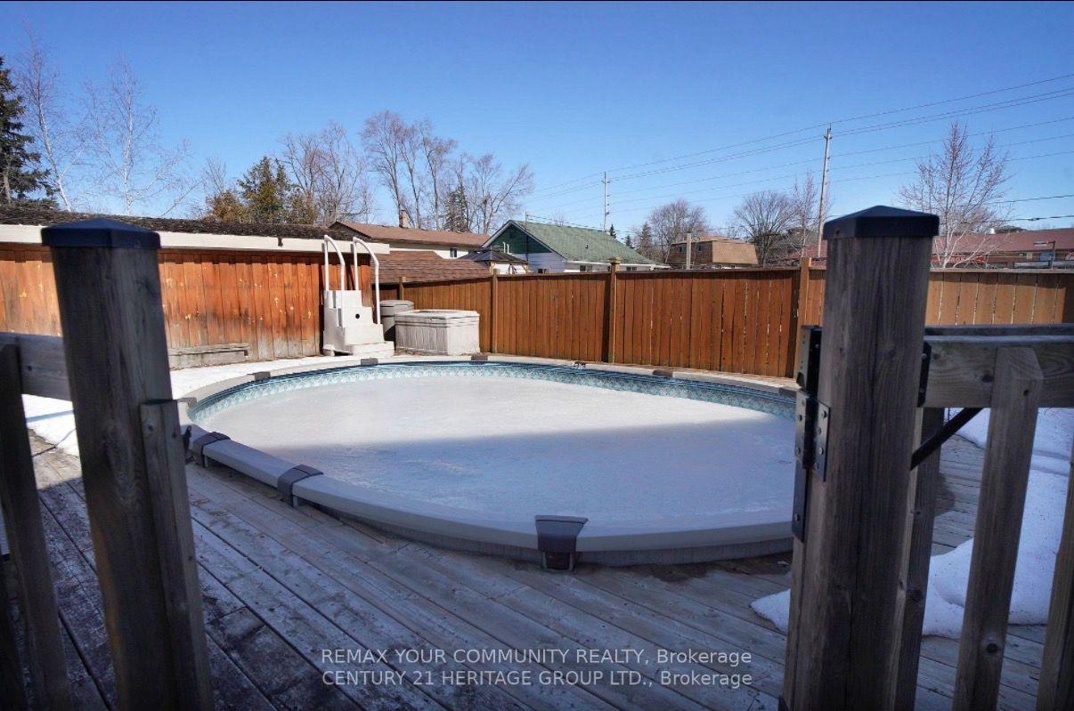 Photo 44 of 236 Simcoe Avenue, Georgina, Keswick North — HOMEH