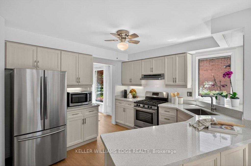 Photo 9 of 2084 William O'Connell Boulevard, Burlington, Rose — HOMEH