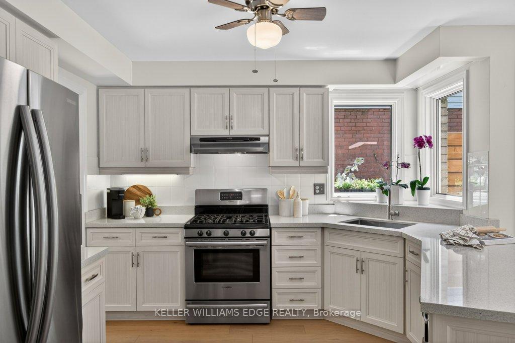 Photo 10 of 2084 William O'Connell Boulevard, Burlington, Rose — HOMEH