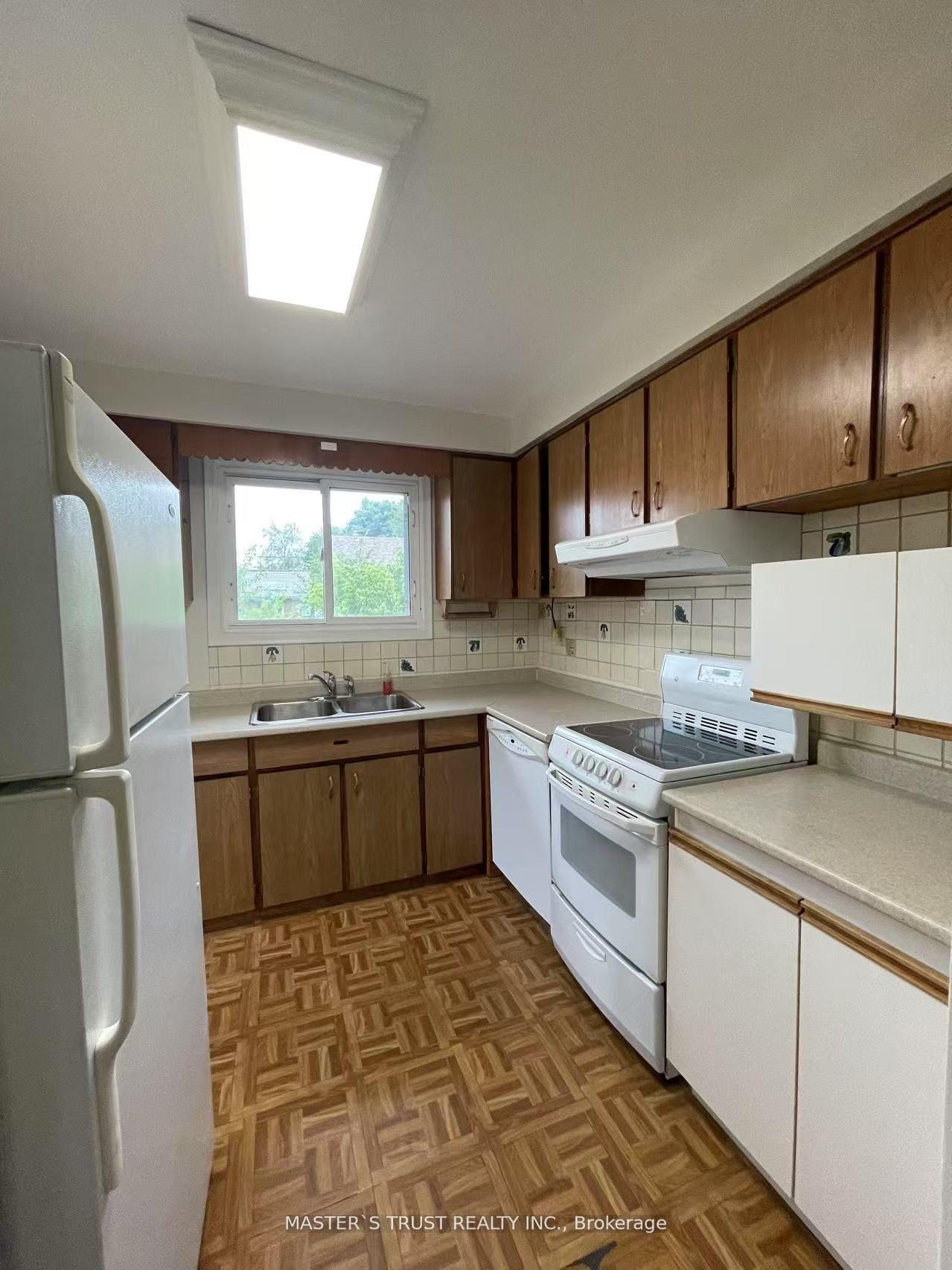Photo 2 of 314 Morningside Avenue, Scarborough, West Hill — HOMEH