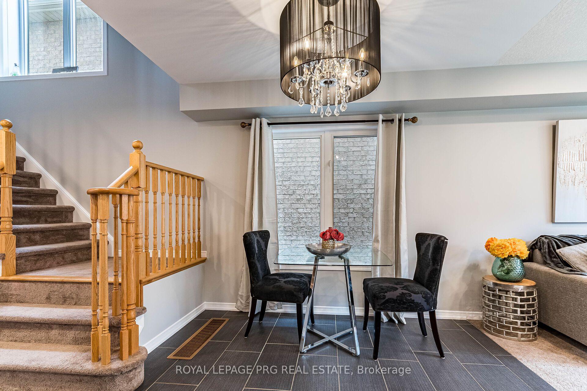 Photo 11 of 7718 Buckeye Crescent, Niagara Falls, Brown — HOMEH