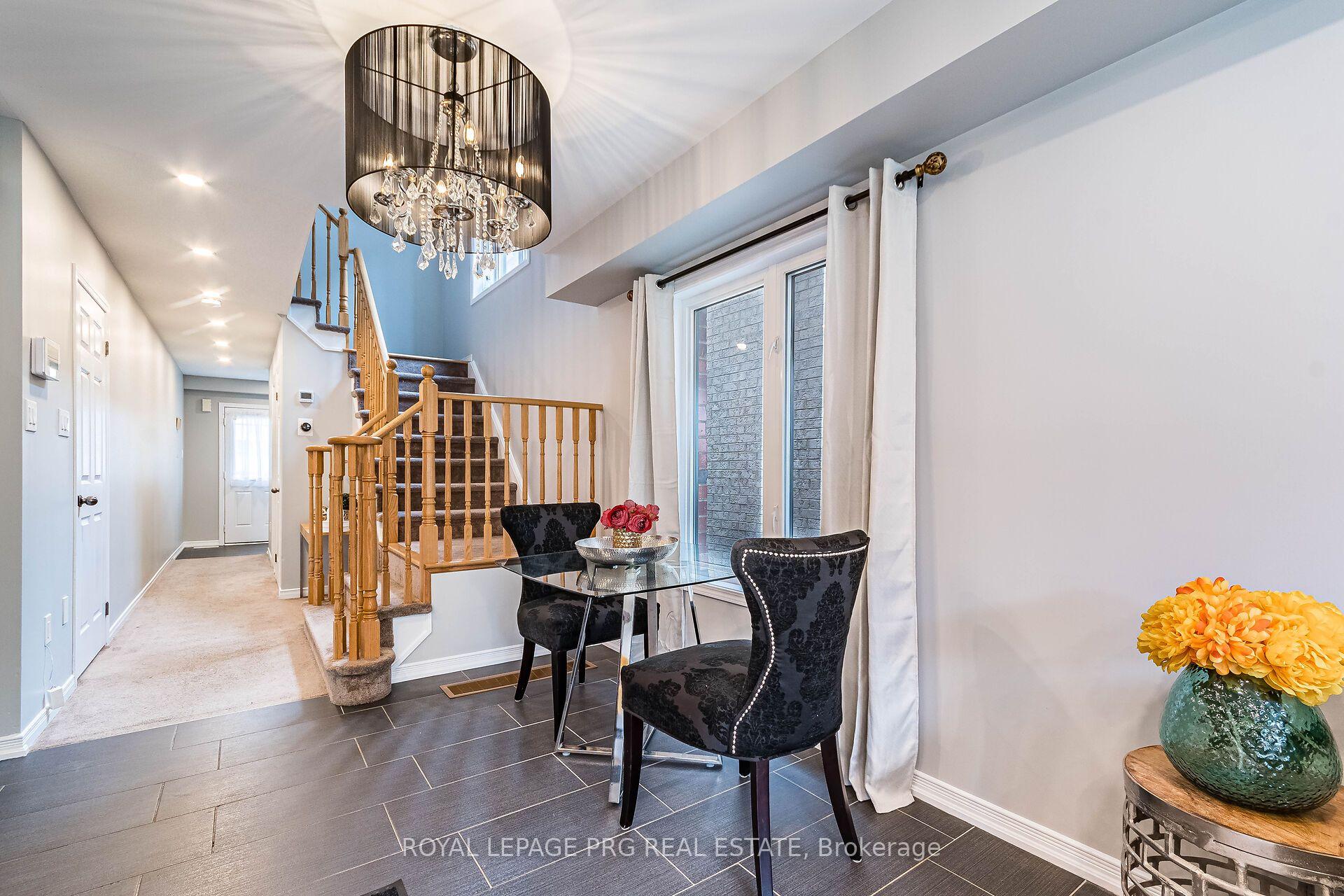 Photo 12 of 7718 Buckeye Crescent, Niagara Falls, Brown — HOMEH