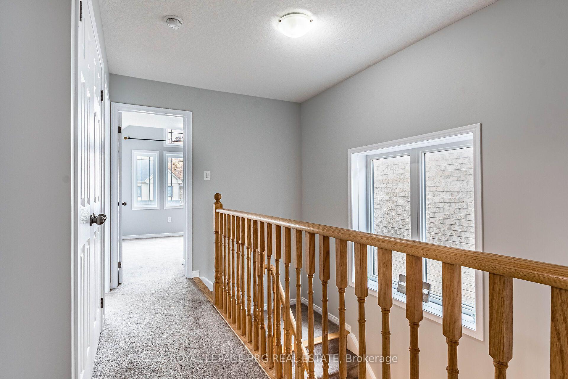Photo 14 of 7718 Buckeye Crescent, Niagara Falls, Brown — HOMEH