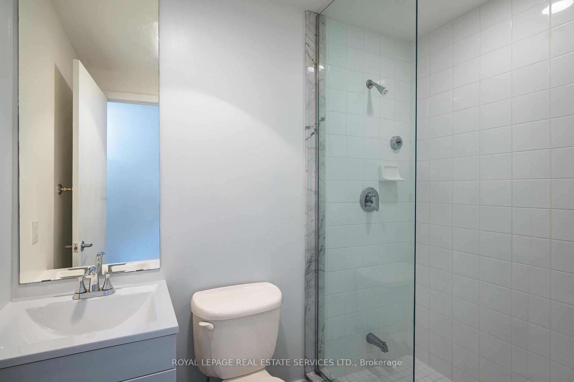 Photo 17 of Unit 613, 700 King Street W, Toronto, Niagara — HOMEH
