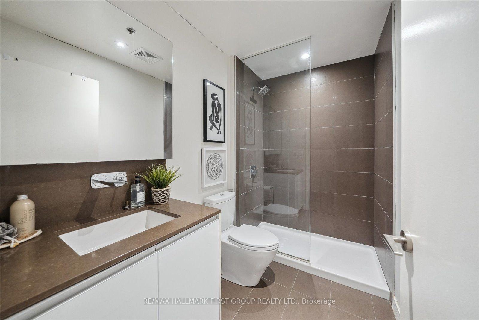 Photo 14 of Unit 602, 8 Gladstone Avenue, Toronto, Little Portugal — HOMEH