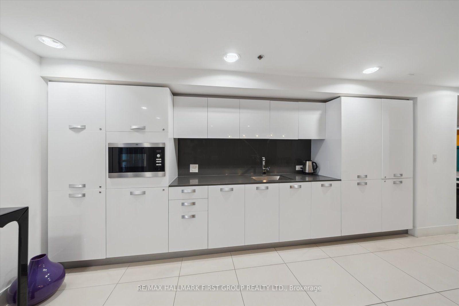 Photo 24 of Unit 602, 8 Gladstone Avenue, Toronto, Little Portugal — HOMEH