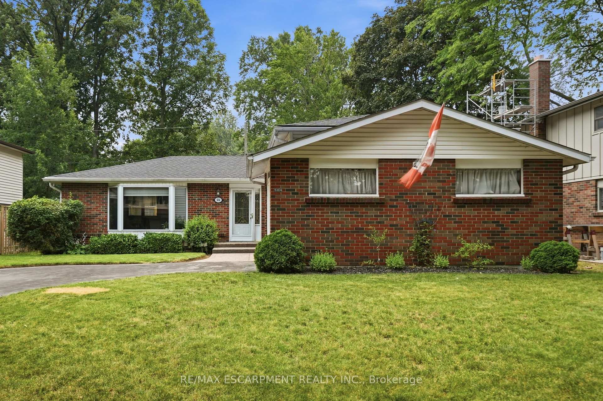 Photo 2 of 504 Kenmarr Crescent, Burlington, Appleby — HOMEH