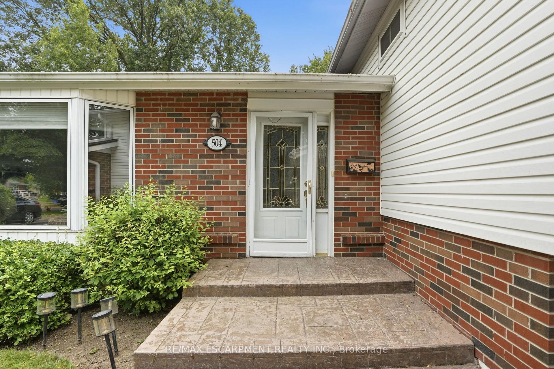 Photo 3 of 504 Kenmarr Crescent, Burlington, Appleby — HOMEH