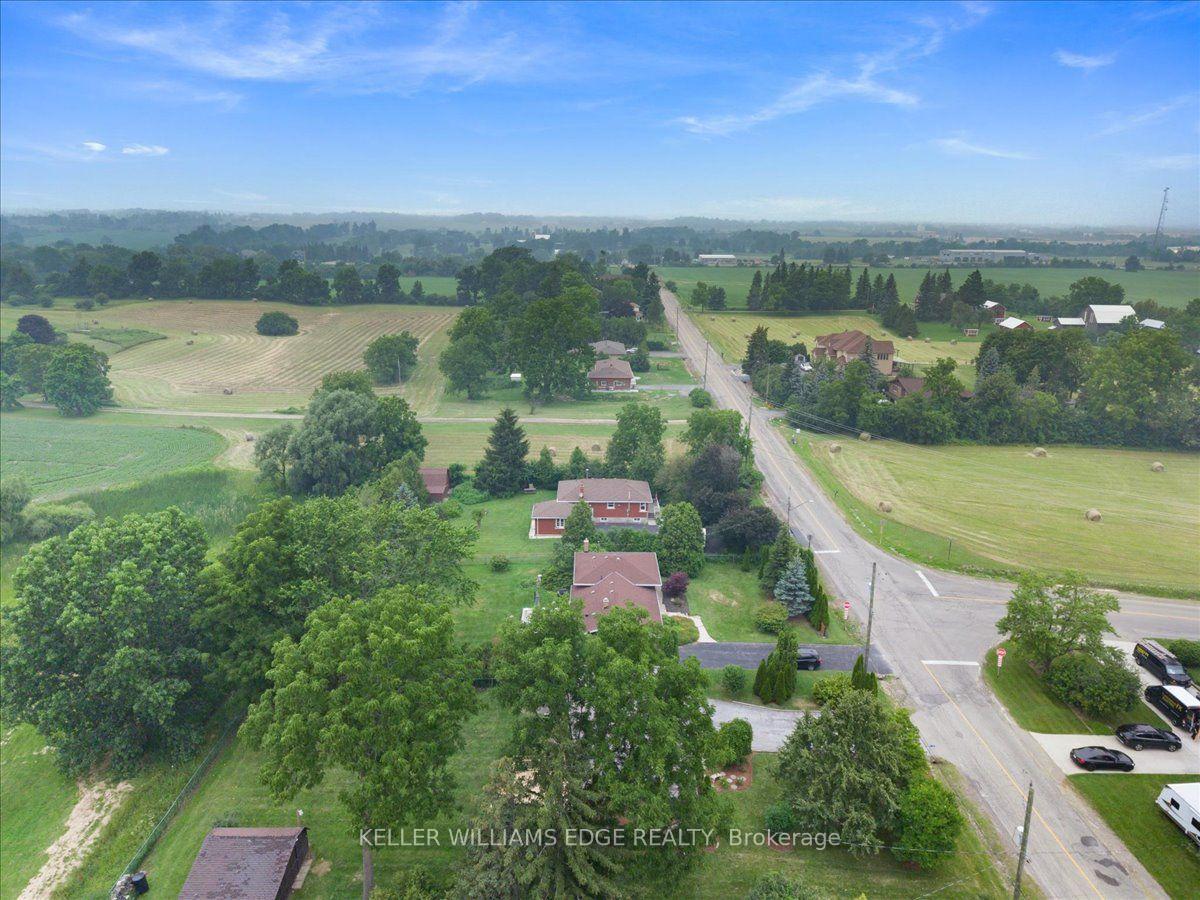 Photo 4 of 421 Rock Chapel Road, Hamilton, Rural Flamborough — HOMEH