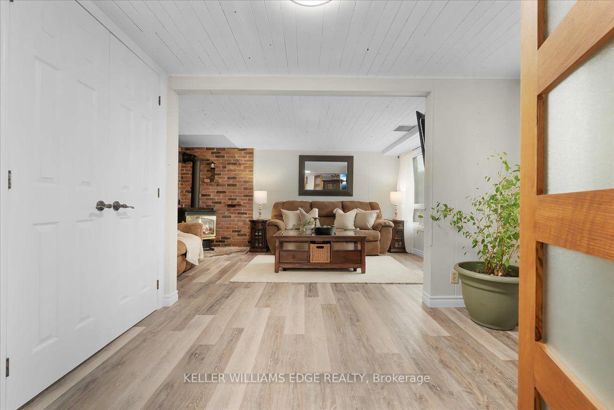 Photo 13 of 421 Rock Chapel Road, Hamilton, Rural Flamborough — HOMEH