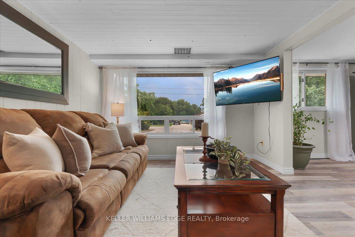Photo 15 of 421 Rock Chapel Road, Hamilton, Rural Flamborough — HOMEH