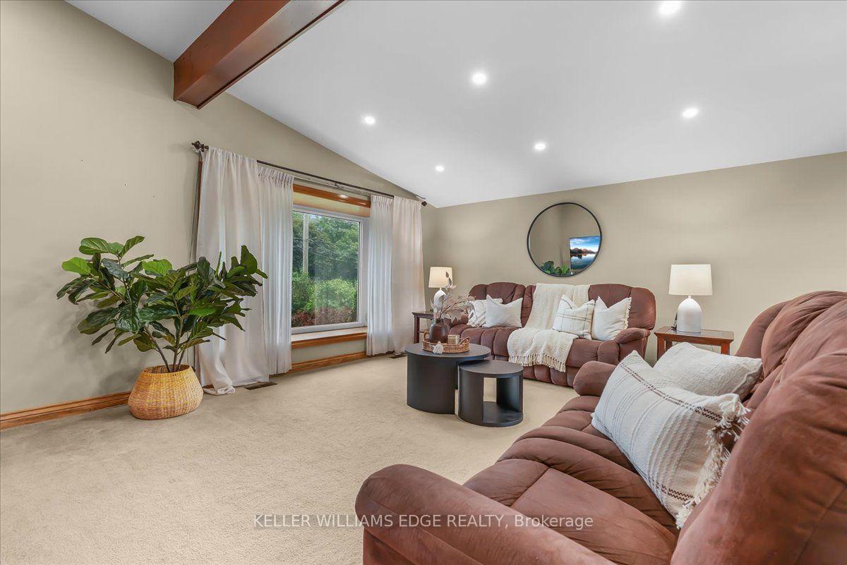Photo 20 of 421 Rock Chapel Road, Hamilton, Rural Flamborough — HOMEH