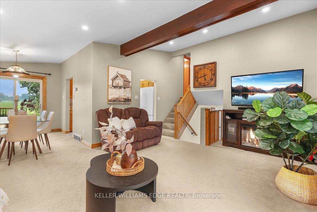 Photo 23 of 421 Rock Chapel Road, Hamilton, Rural Flamborough — HOMEH