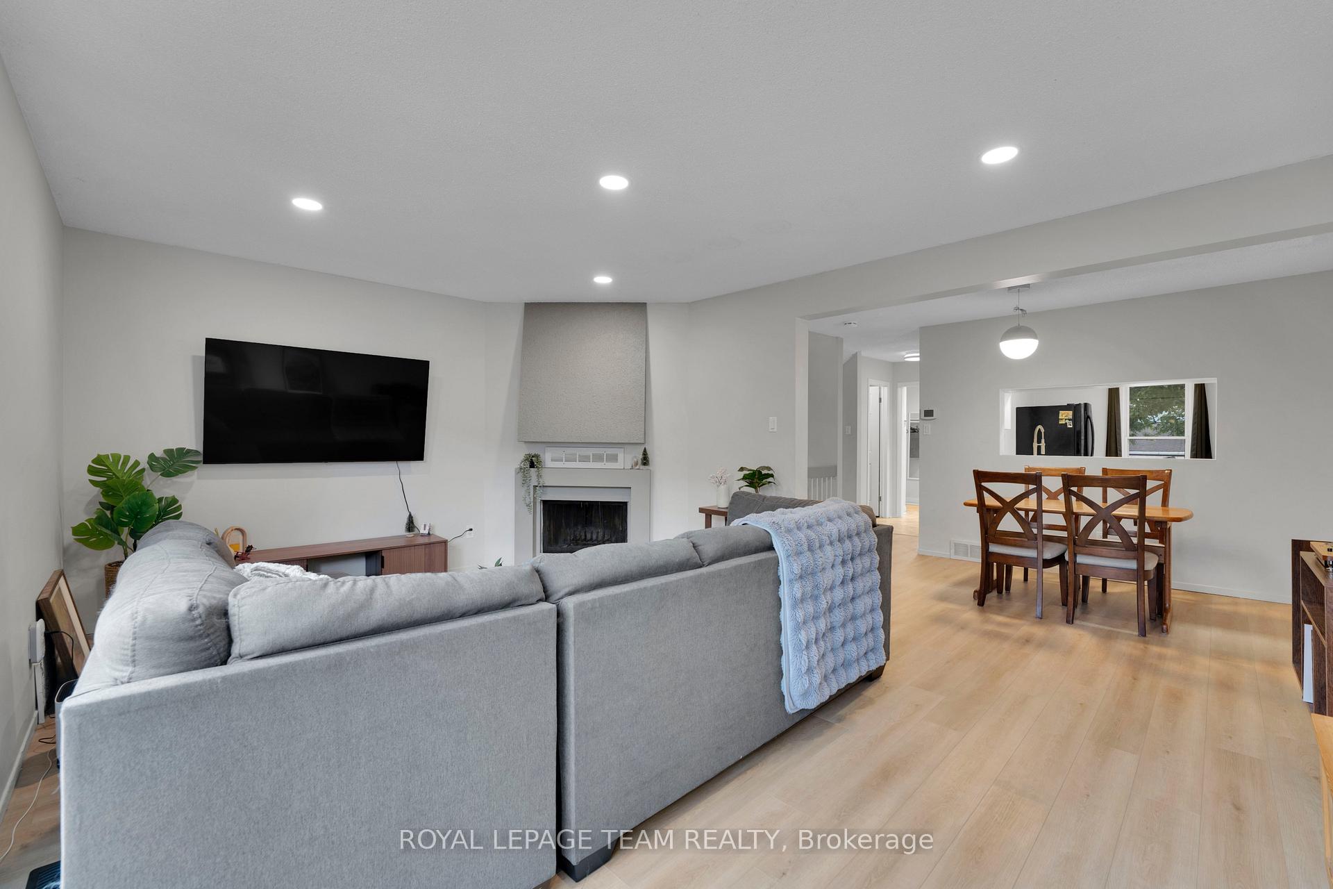 Photo 13 of 282 Dalehurst Drive, Ottawa, Tanglewood — HOMEH