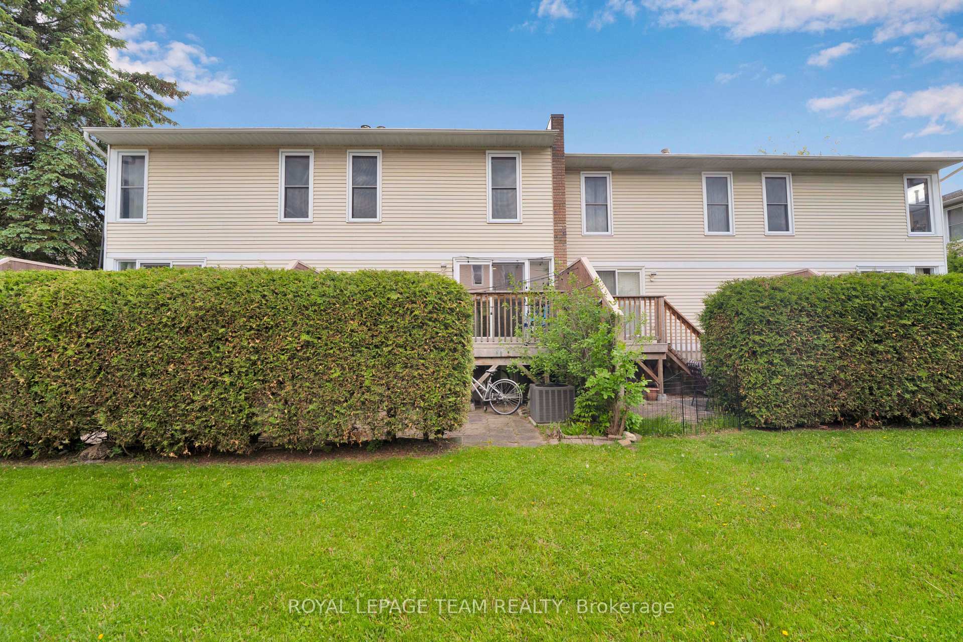 Photo 33 of 282 Dalehurst Drive, Ottawa, Tanglewood — HOMEH