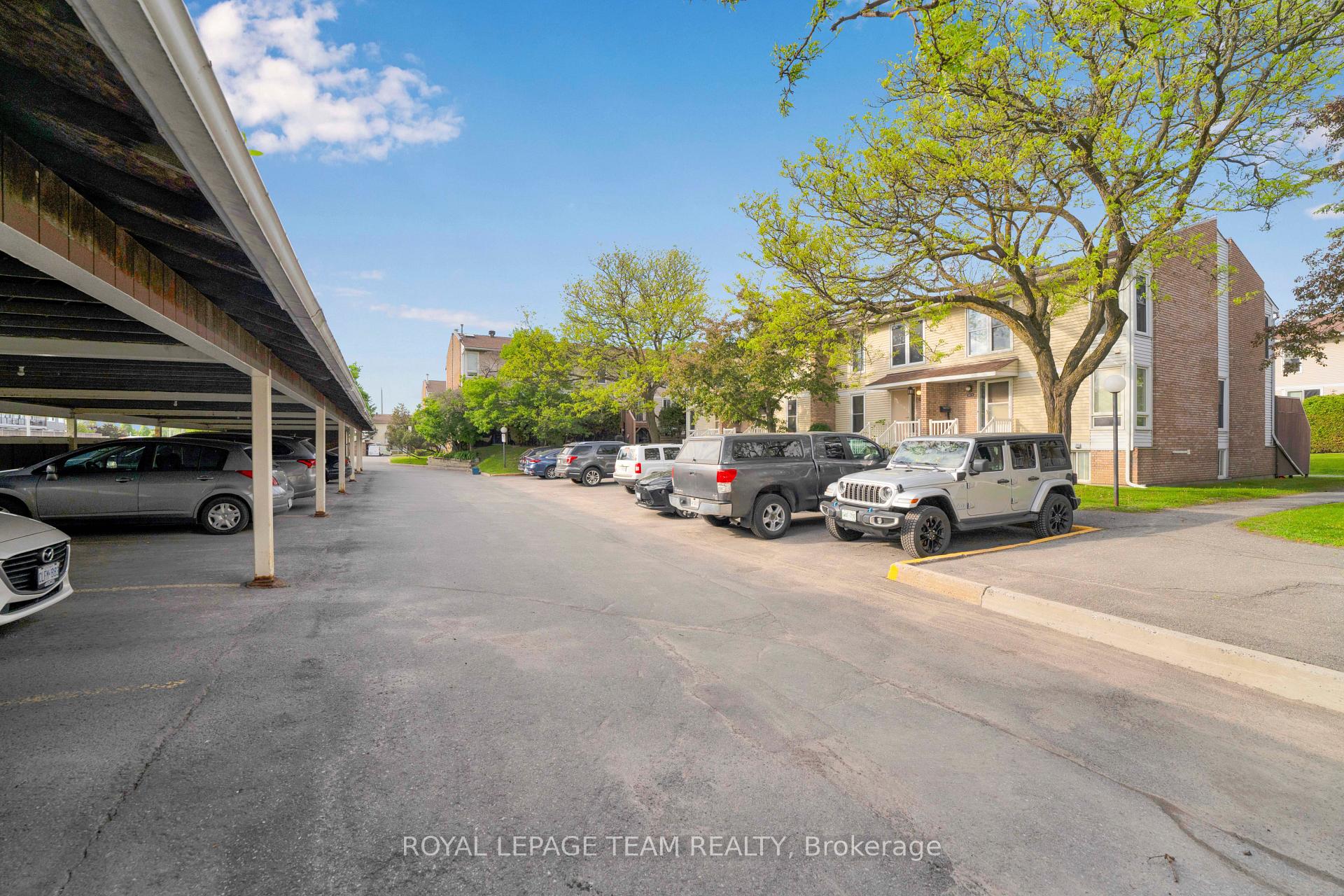 Photo 35 of 282 Dalehurst Drive, Ottawa, Tanglewood — HOMEH
