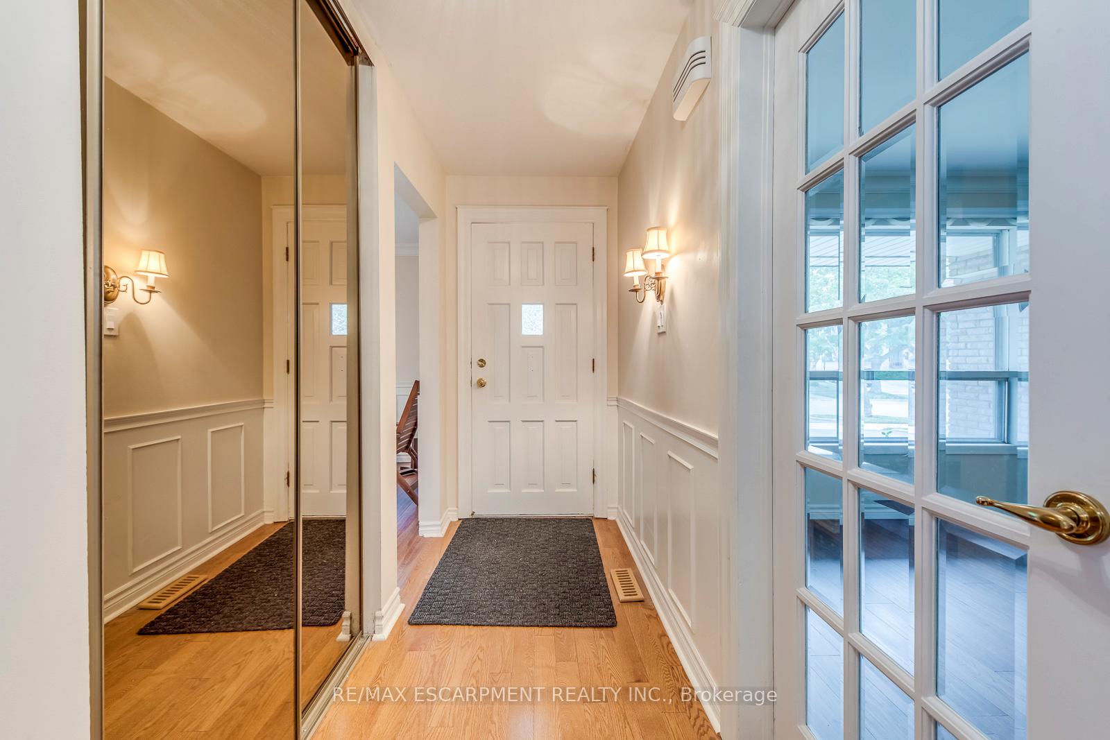 Photo 4 of 1236 Grange Road, Oakville, Falgarwood — HOMEH