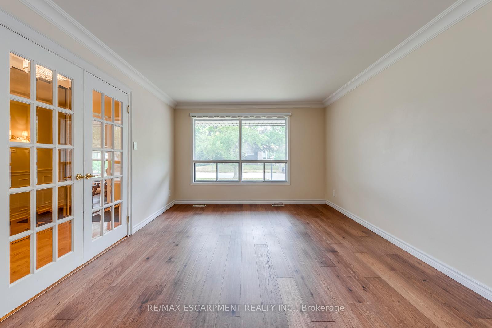 Photo 5 of 1236 Grange Road, Oakville, Falgarwood — HOMEH
