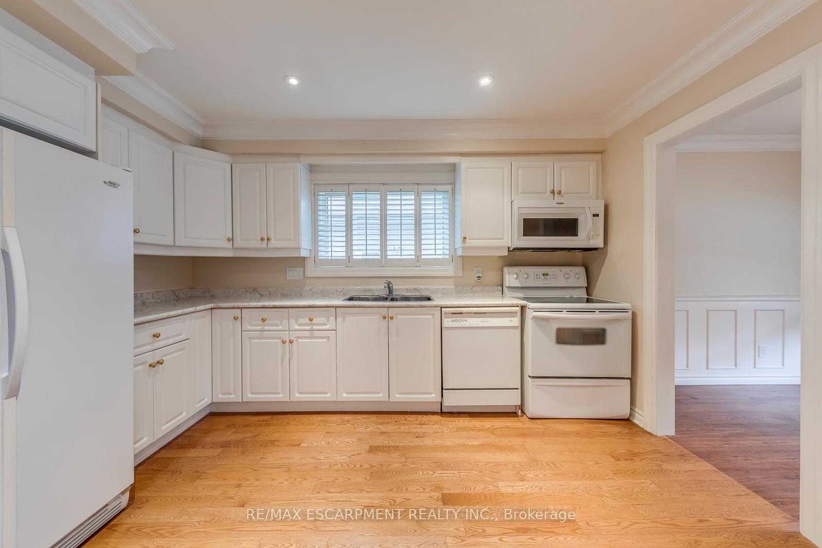 Photo 15 of 1236 Grange Road, Oakville, Falgarwood — HOMEH