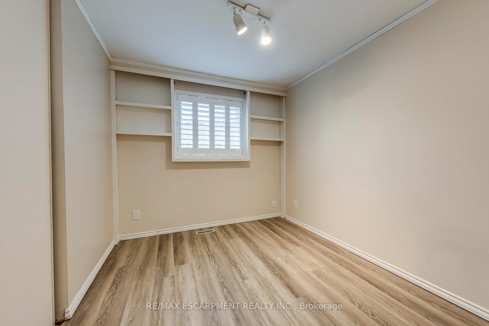 Photo 22 of 1236 Grange Road, Oakville, Falgarwood — HOMEH