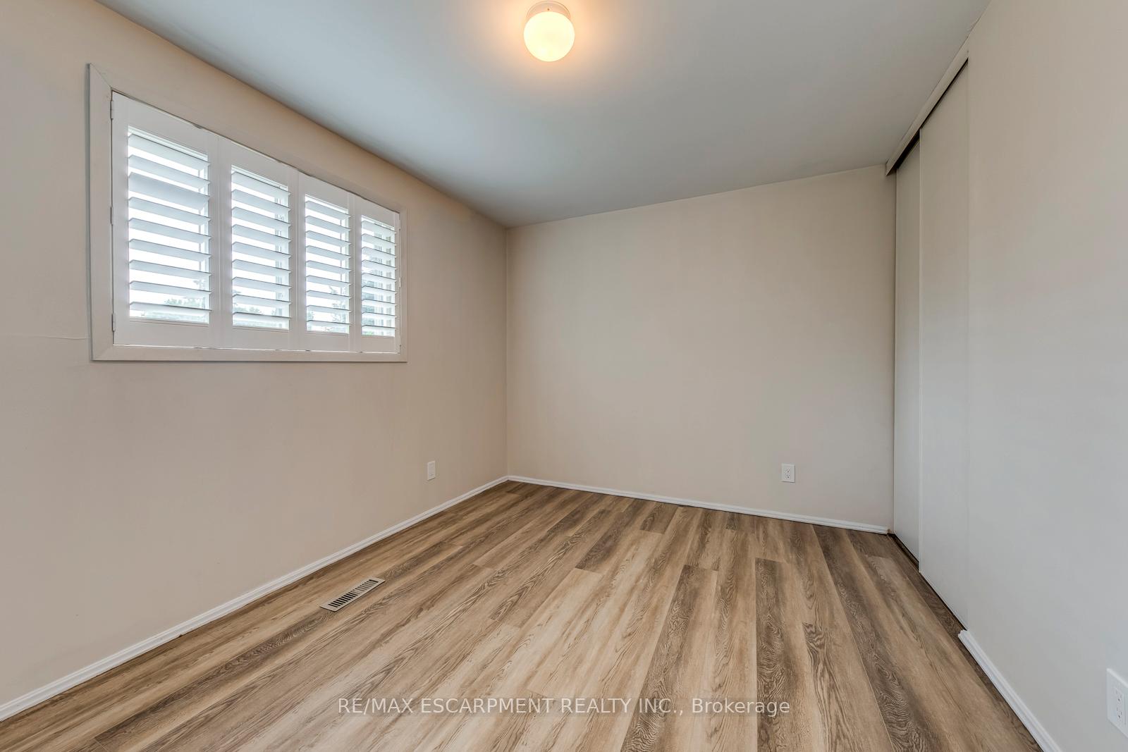 Photo 24 of 1236 Grange Road, Oakville, Falgarwood — HOMEH