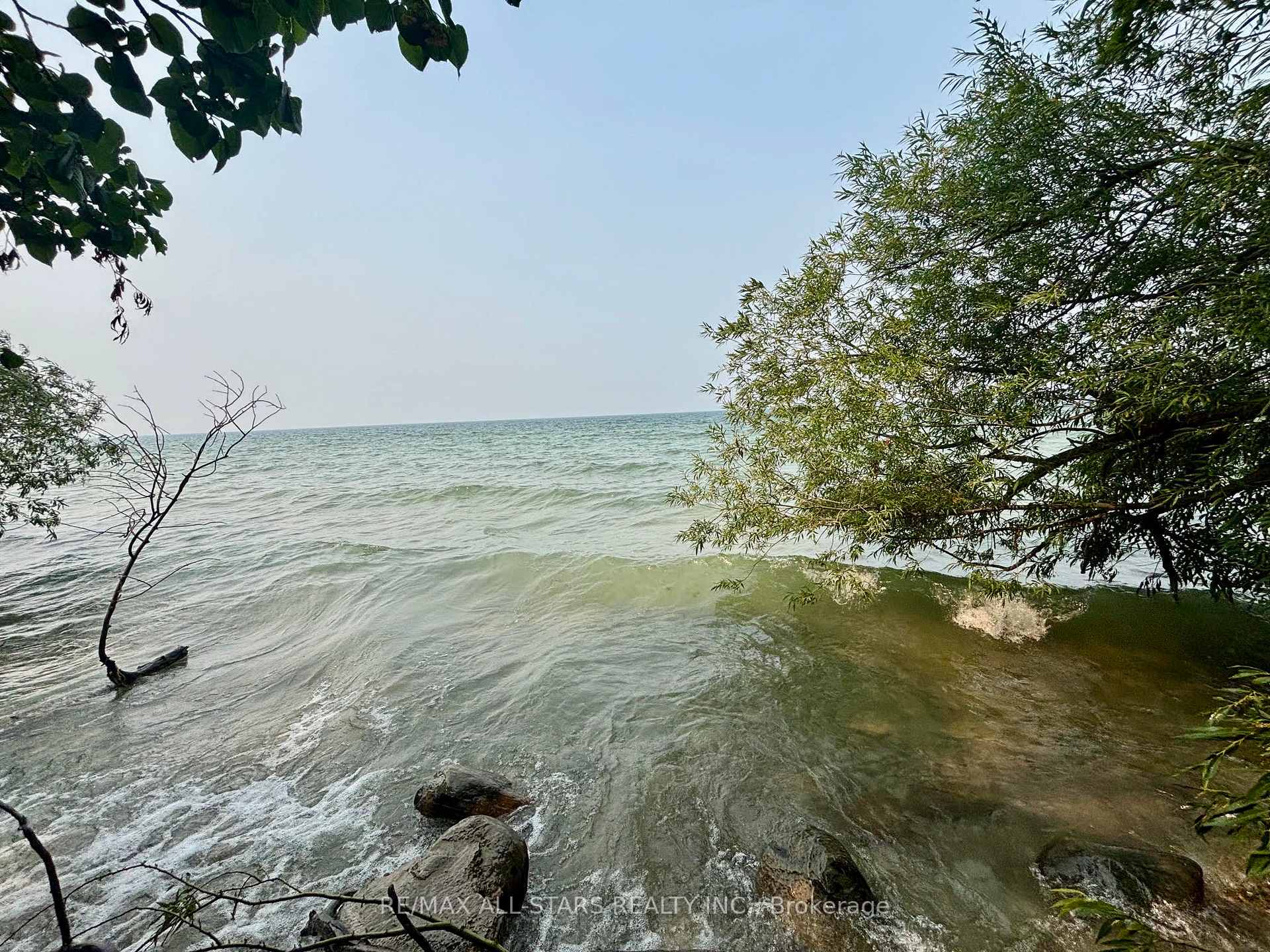 Photo of 2356 Lakeshore Drive