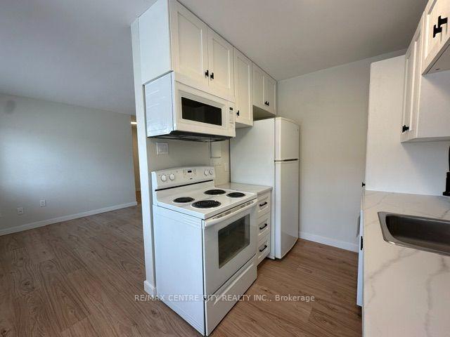 Photo 3 of Unit 208, 1172 Hamilton Road, London, East O — HOMEH