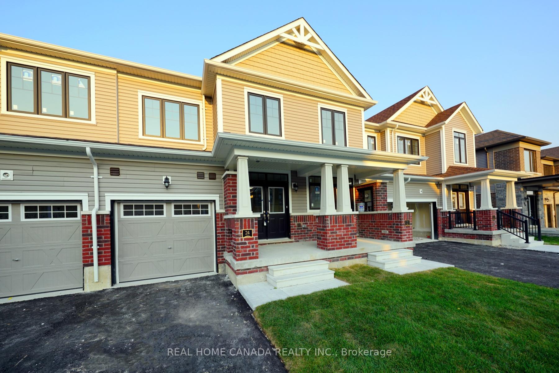Photo 2 of 24 Durham Avenue, Barrie, Rural Barrie Southeast — HOMEH