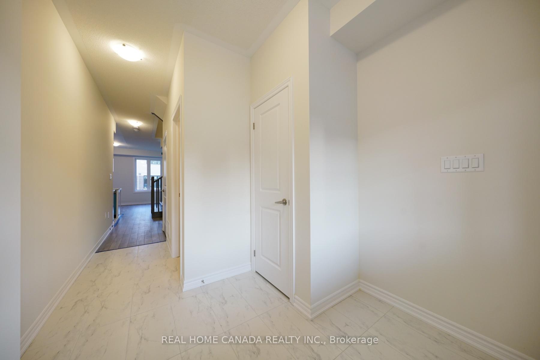 Photo 4 of 24 Durham Avenue, Barrie, Rural Barrie Southeast — HOMEH