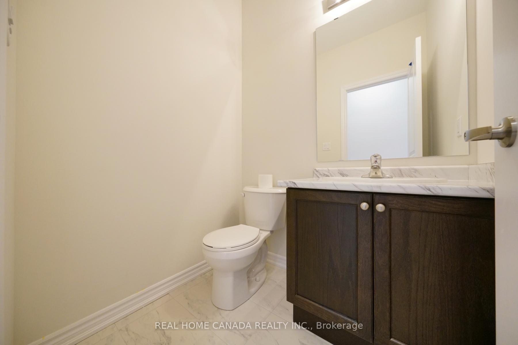 Photo 5 of 24 Durham Avenue, Barrie, Rural Barrie Southeast — HOMEH