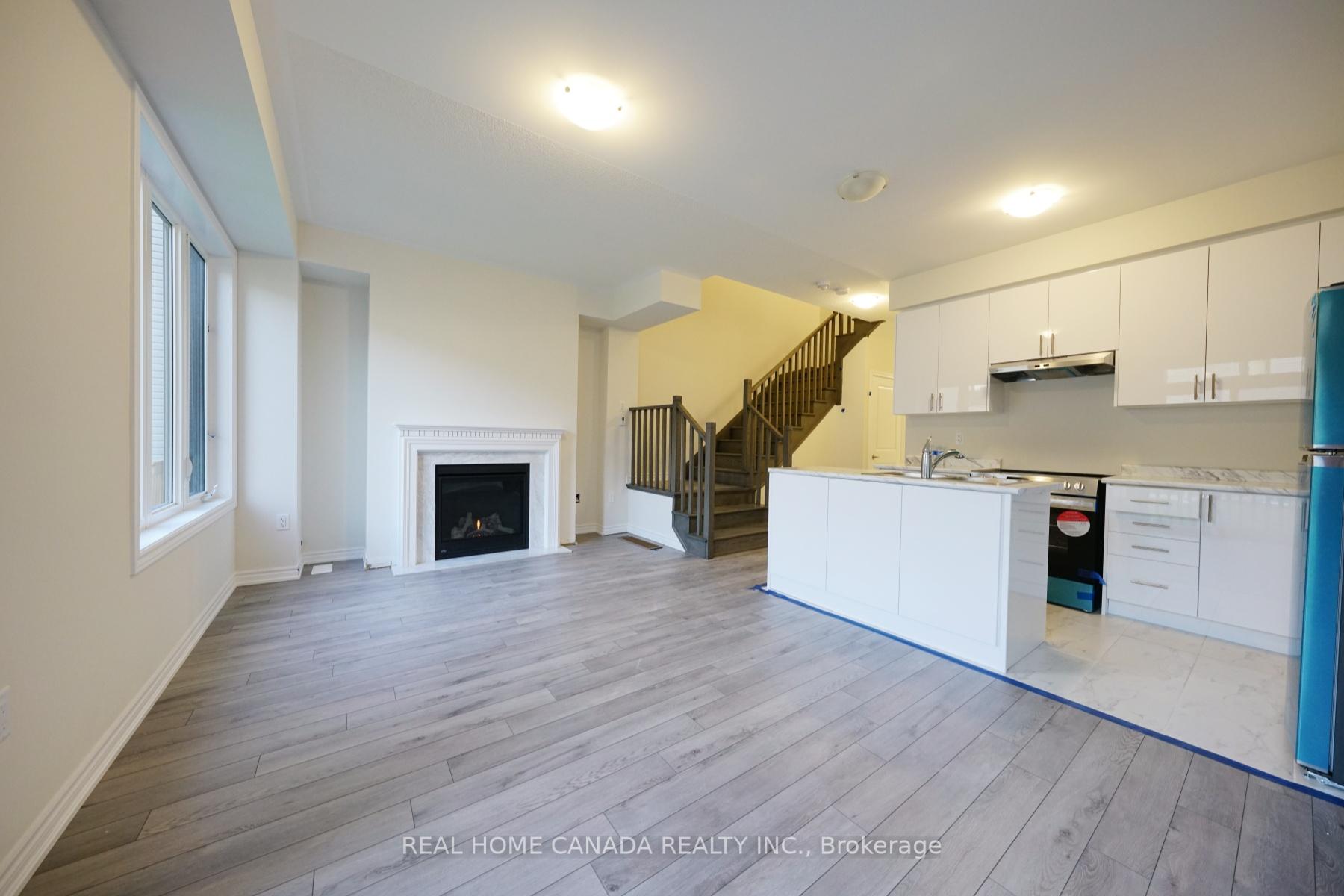 Photo 6 of 24 Durham Avenue, Barrie, Rural Barrie Southeast — HOMEH