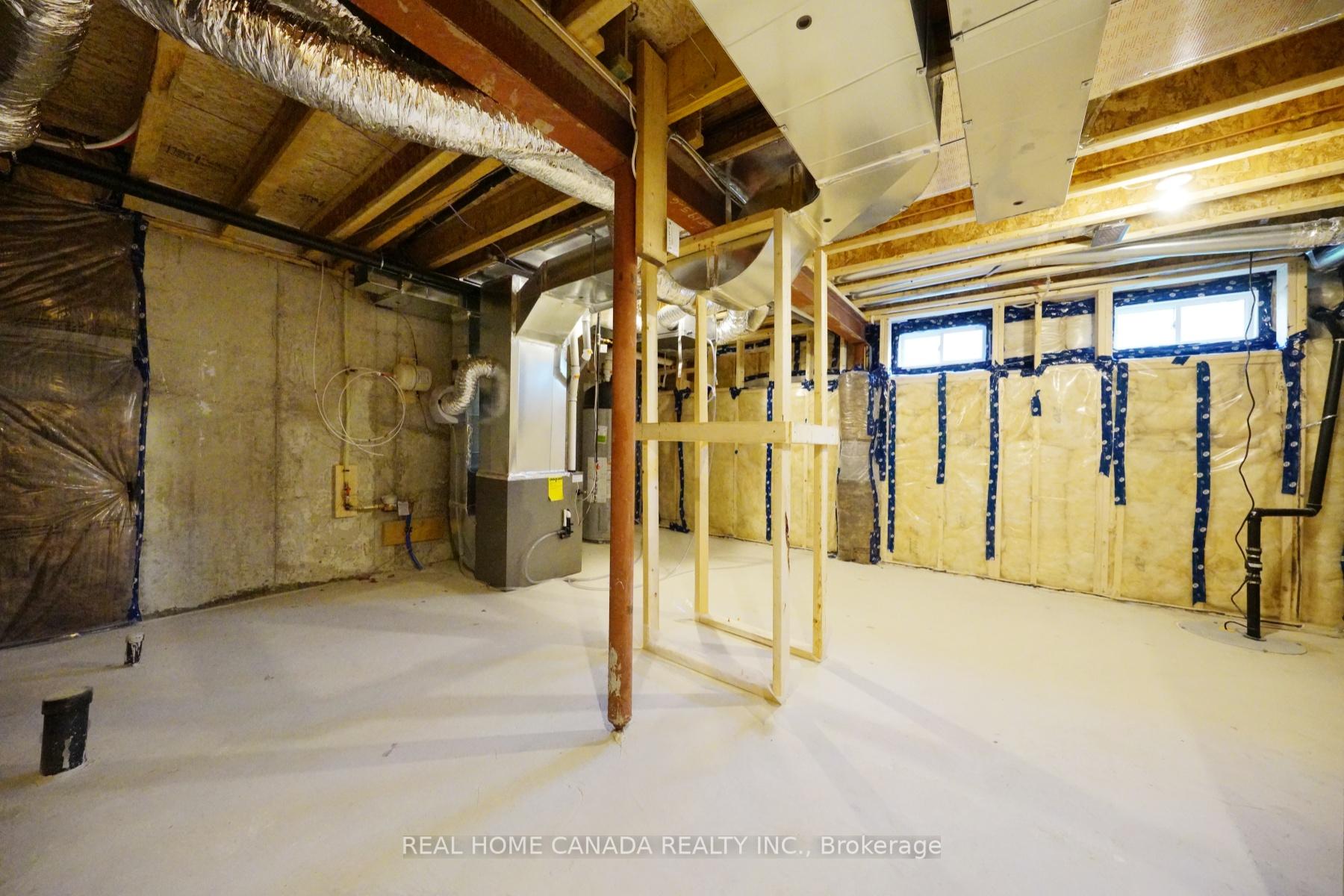 Photo 18 of 24 Durham Avenue, Barrie, Rural Barrie Southeast — HOMEH