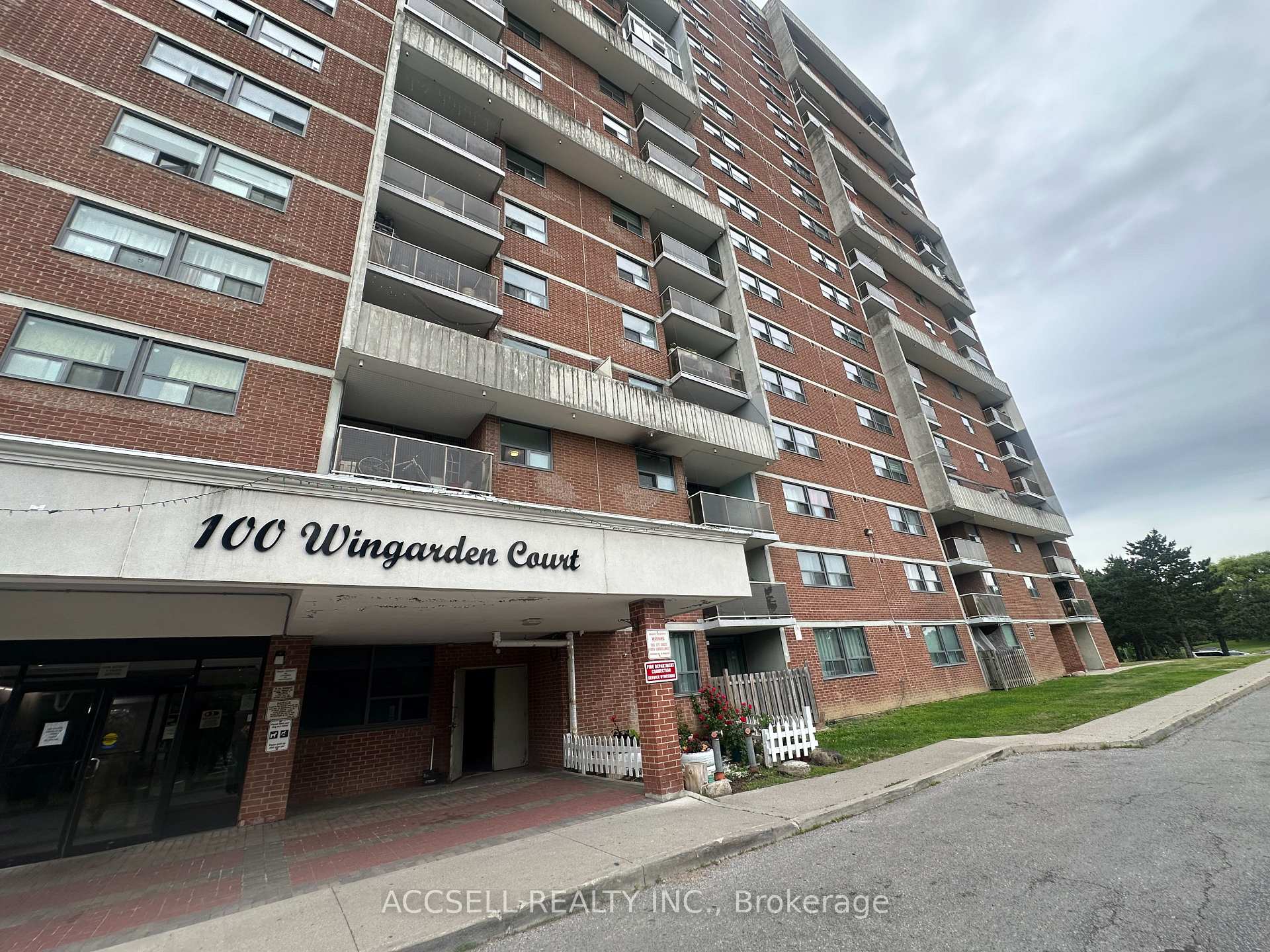 Photo of Unit 1109, 100 Wingarden Court